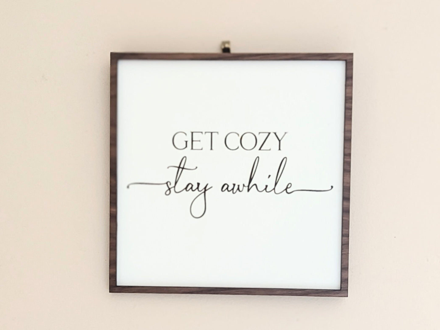 Sweet Dreams Wooden Sign – Engraved Bedroom Wall Decor, Rustic Wood Frame, Farmhouse Sleep Quote, Nursery & Home Gift