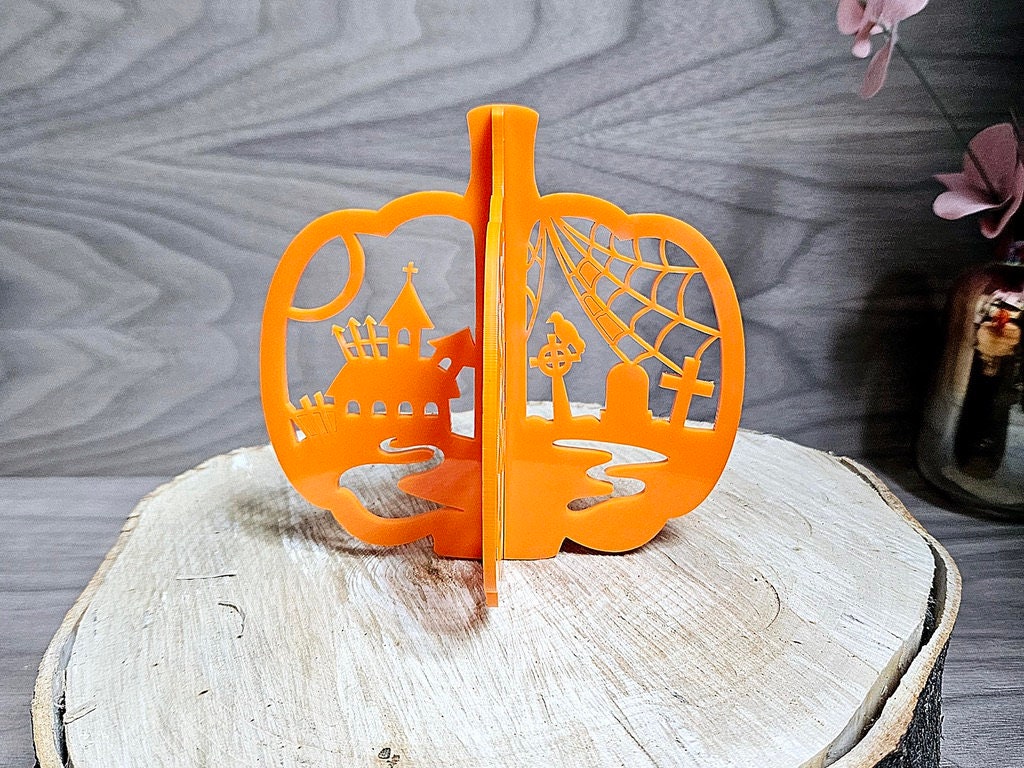 3D Standing Pumpkin Decor – Halloween Autumn Shelf Decoration