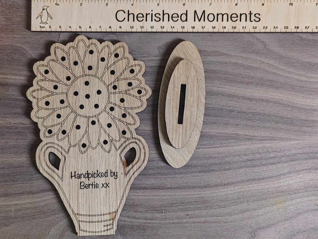 Personalised Wooden Flower Holder – Teacher Gift, Nursery Keepsake, Custom Thank You Gift