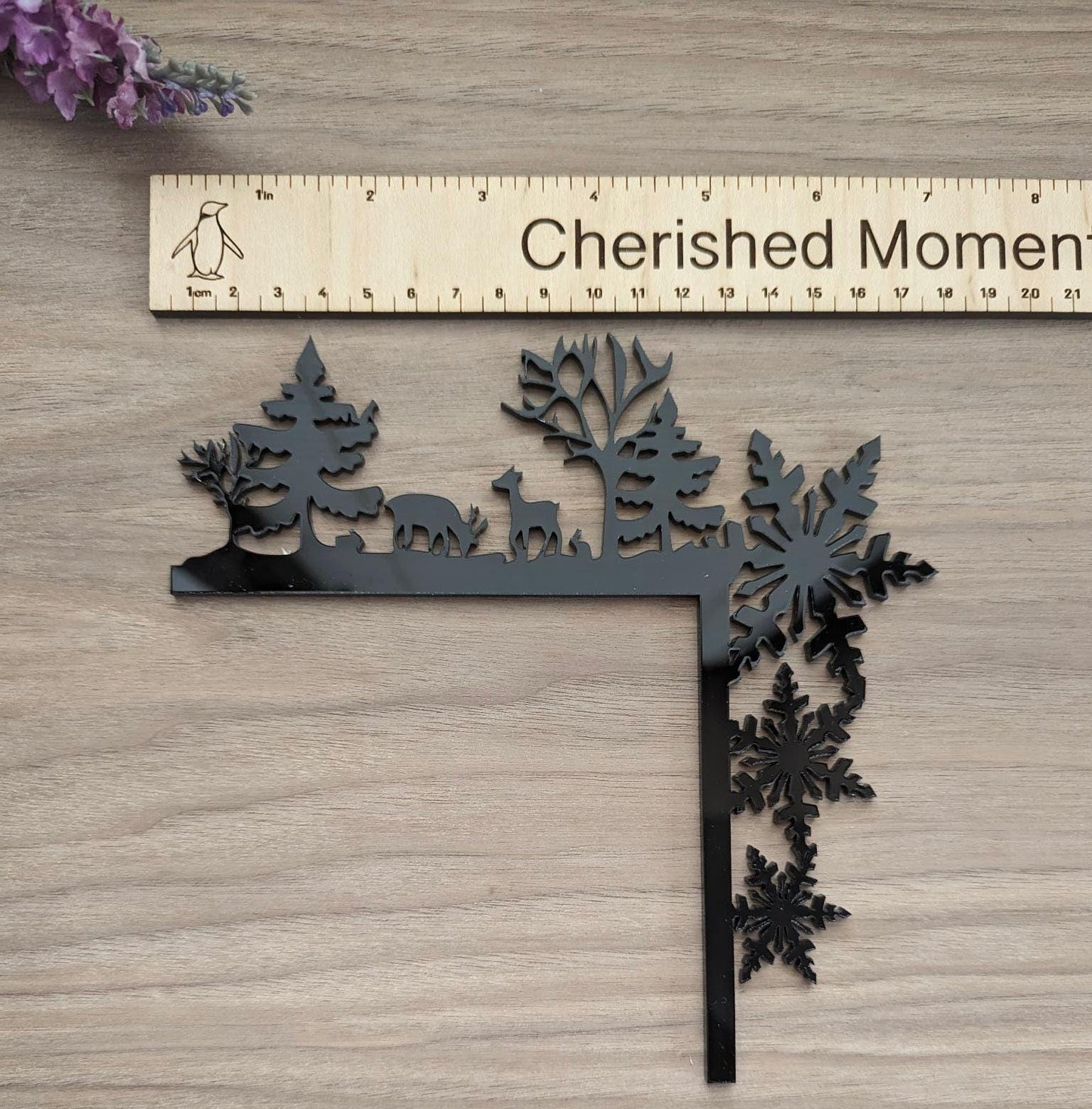 Deer in the Woods Decoration – Door Corner Accent, White Christmas Home Décor, Indoor Ornament, Small Xmas Gift Idea for Her, Hosting Decor