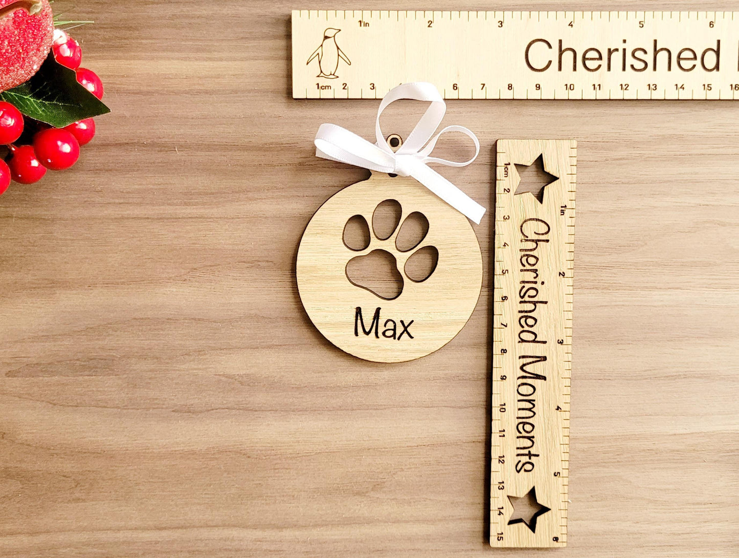Personalised Wooden Cat Christmas Decoration – Hanging Oak Veneer Bauble, Pet Memorial Ornament, Gift for Cat Lovers