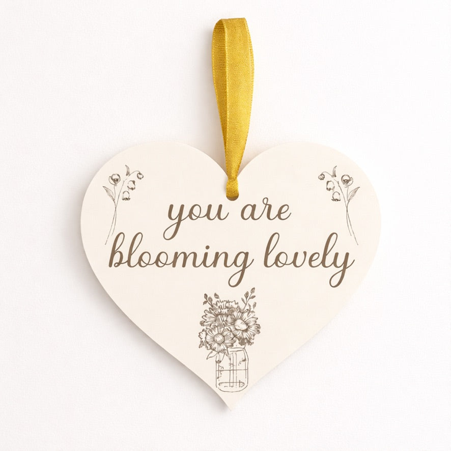 Blooming Lovely Wooden Hanging Heart – Floral Gift for Nanny, Mum or Grandma