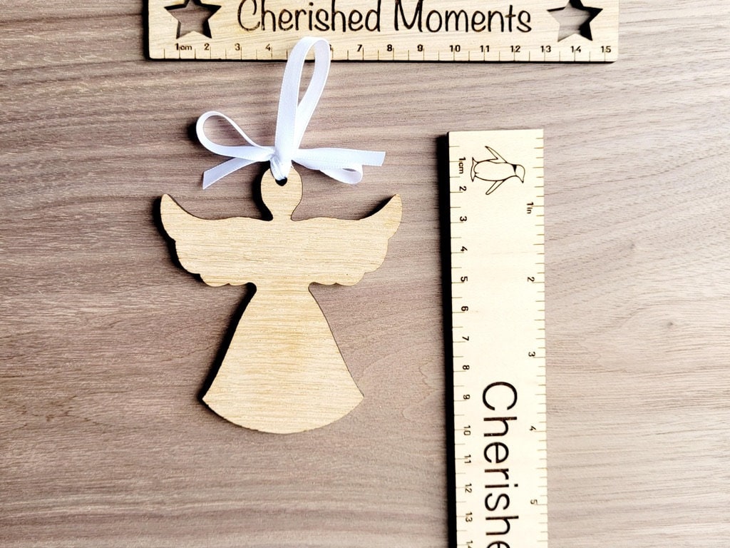 Personalised Wooden Angel Christmas Decoration – Hanging Oak Veneer or White MDF Ornament, Custom Message Memorial Bauble