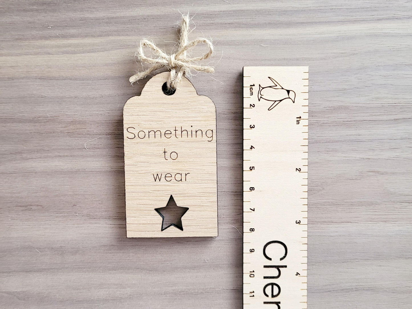 Personalised Five Gift Rule Tags – Reusable Oak Veneer Christmas Gift Labels with Twine