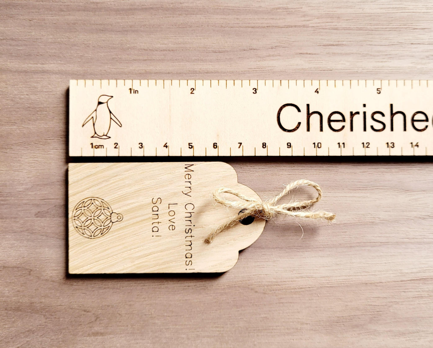 Personalised Wooden Gift Tag – Custom Oak Present Label & Keepsake
