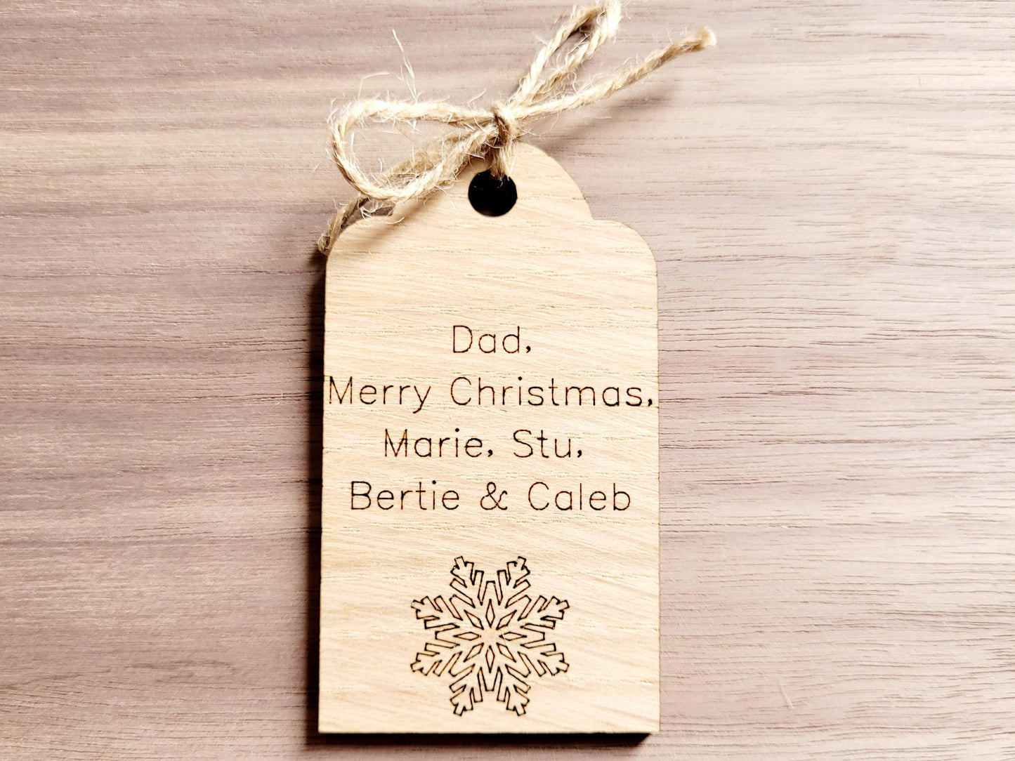 Personalised Wooden Gift Tag – Custom Oak Present Label & Keepsake