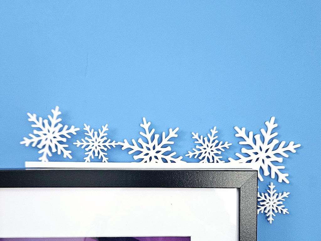 Snowflake Wooden Christmas Door Corner Decoration – Rustic MDF Shelf Ornament