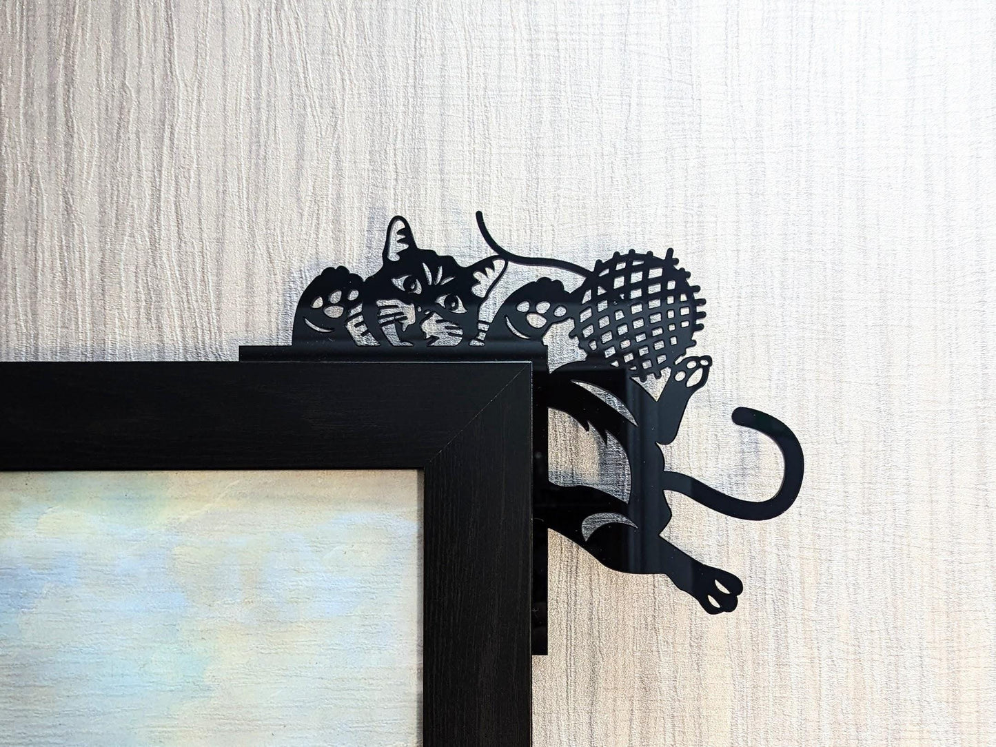 Cat Corner Decor – Playful Acrylic Silhouette for Door Frames, Shelves, or Photo Frames | Cute Home Accent for Cat Lovers