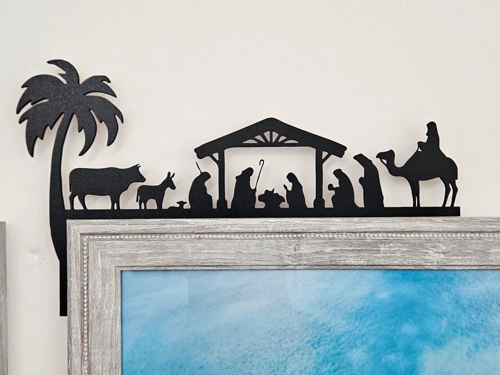 Nativity Scene Christmas Decoration – Wooden Door Corner or Shelf Sitter in Black or White MDF